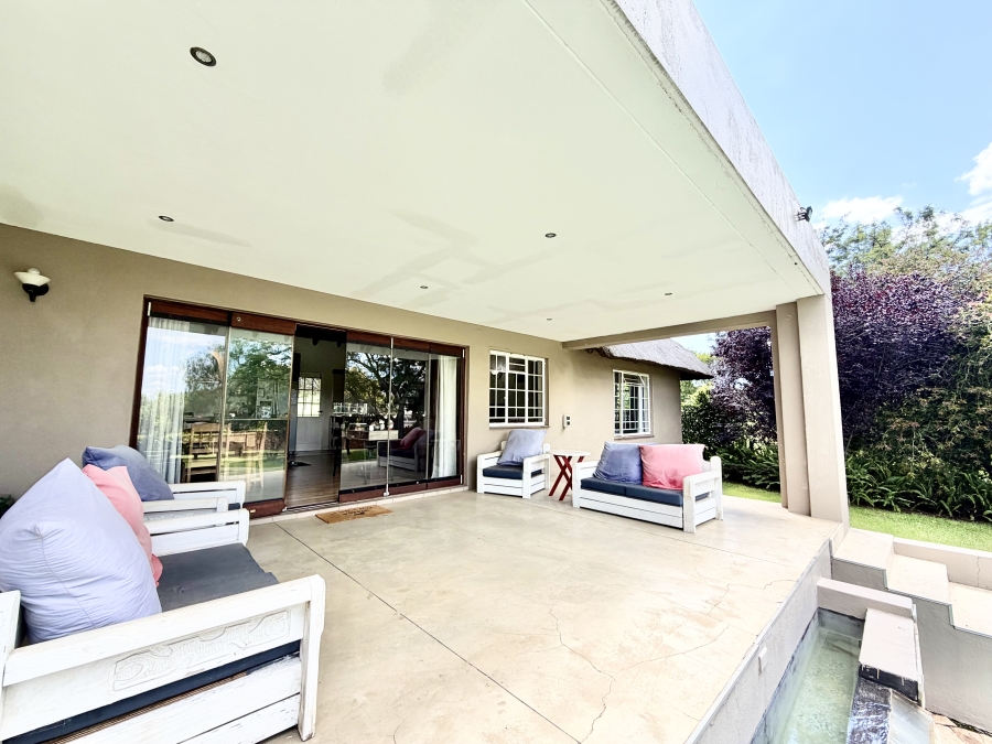 5 Bedroom Property for Sale in Glen Austin Gauteng