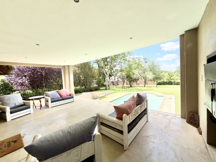 5 Bedroom Property for Sale in Glen Austin Gauteng