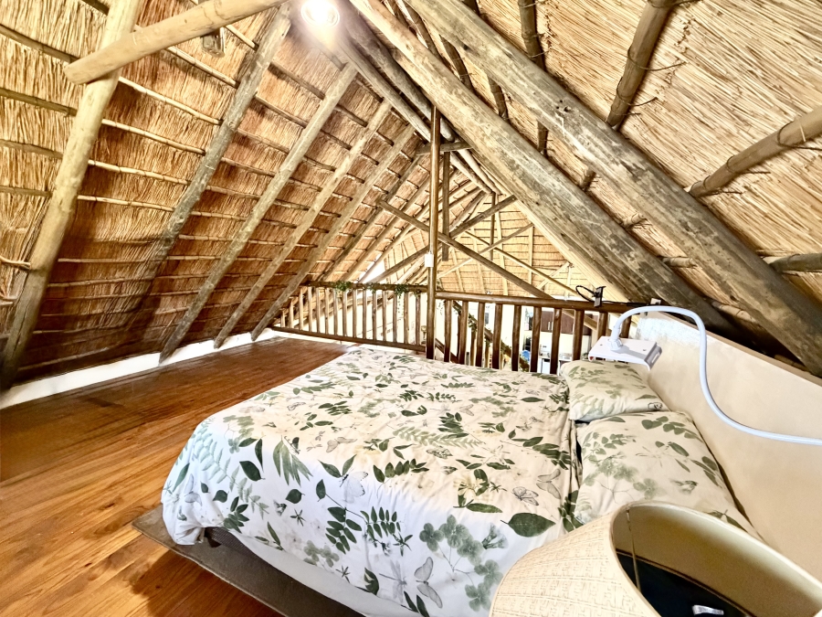 5 Bedroom Property for Sale in Glen Austin Gauteng