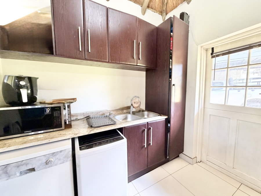 5 Bedroom Property for Sale in Glen Austin Gauteng