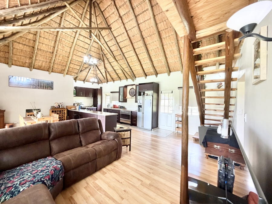 5 Bedroom Property for Sale in Glen Austin Gauteng