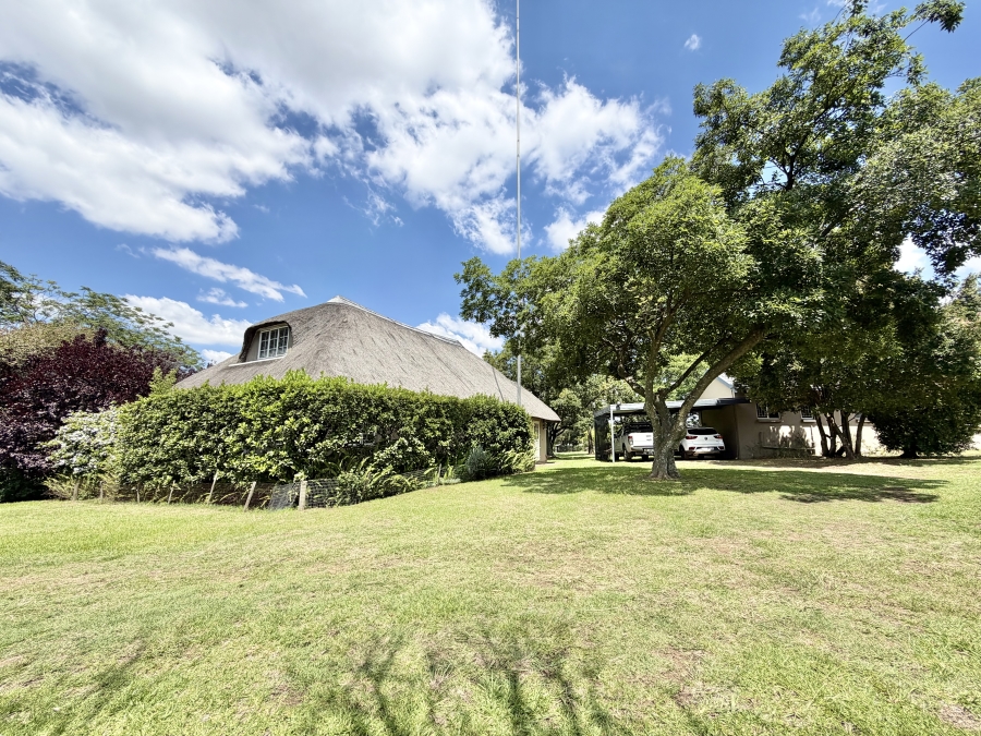 5 Bedroom Property for Sale in Glen Austin Gauteng