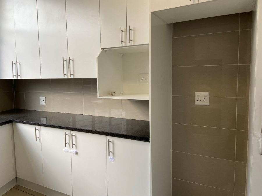 To Let 2 Bedroom Property for Rent in Killarney Gauteng