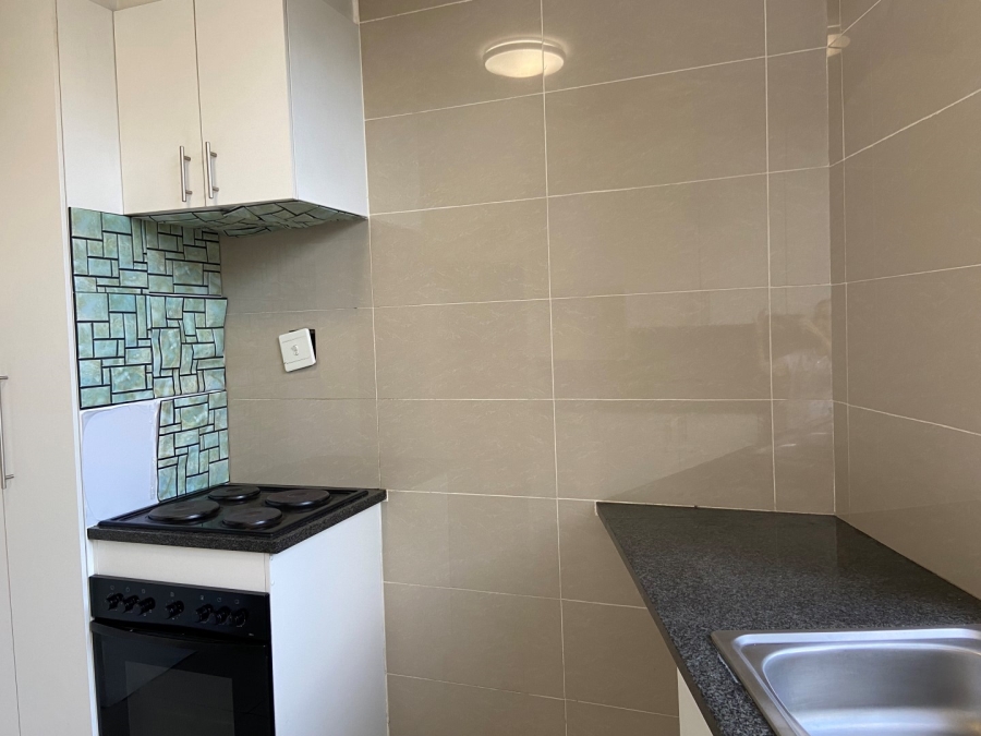 To Let 2 Bedroom Property for Rent in Killarney Gauteng