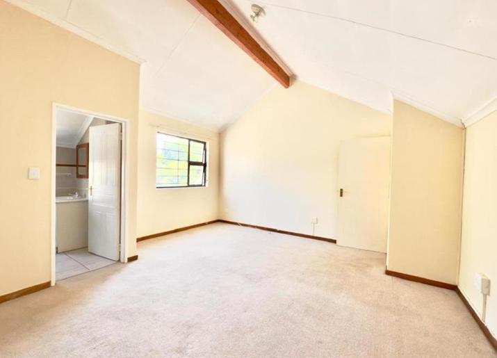 To Let 3 Bedroom Property for Rent in Broadacres Gauteng