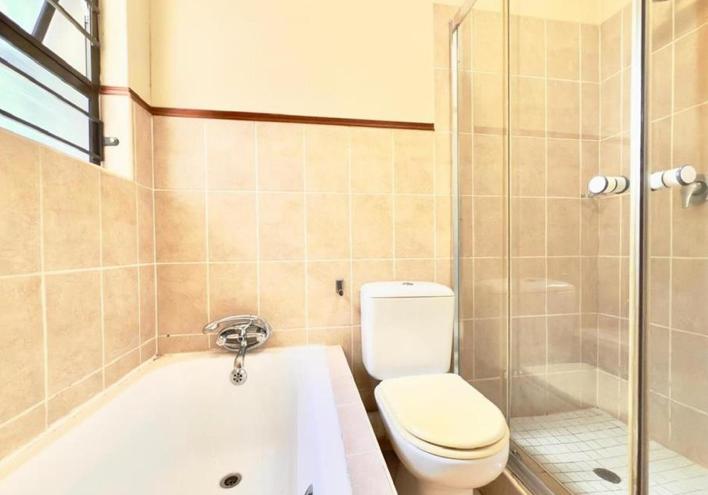 To Let 3 Bedroom Property for Rent in Broadacres Gauteng