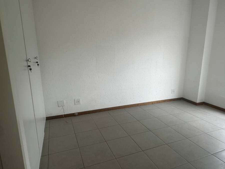 To Let 1 Bedroom Property for Rent in Glensan Gauteng