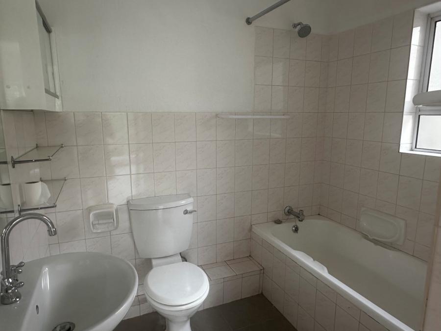 To Let 1 Bedroom Property for Rent in Glensan Gauteng