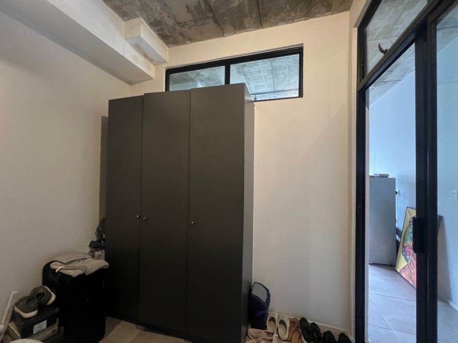 To Let 1 Bedroom Property for Rent in Sandown Gauteng