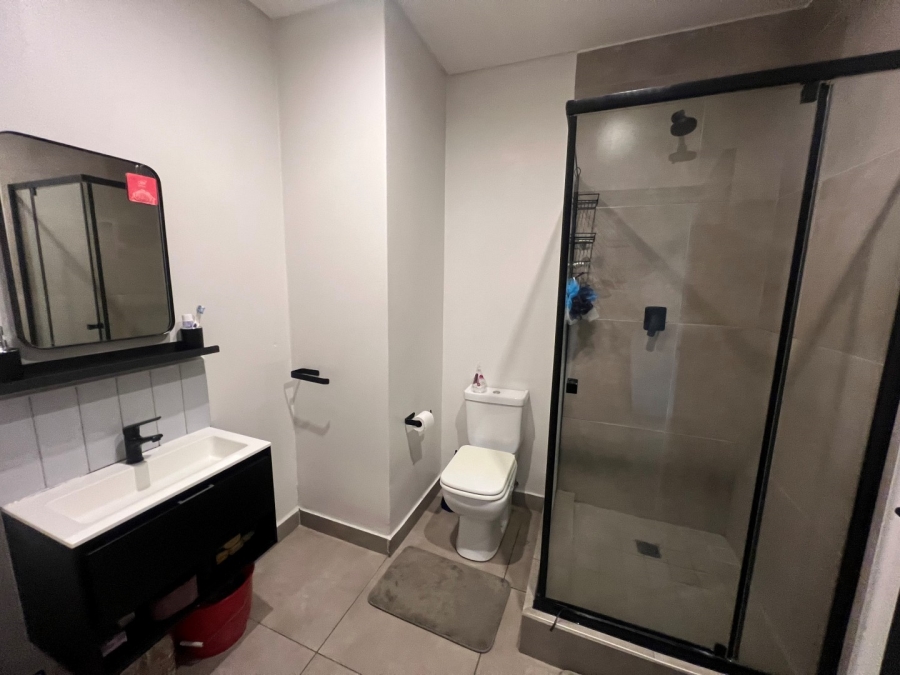 To Let 1 Bedroom Property for Rent in Sandown Gauteng