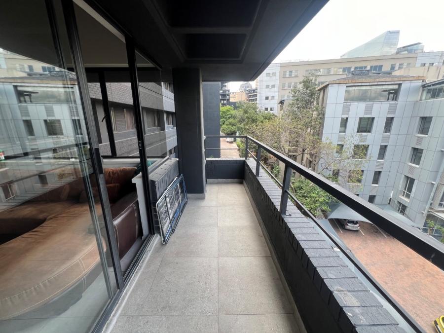 To Let 1 Bedroom Property for Rent in Sandown Gauteng