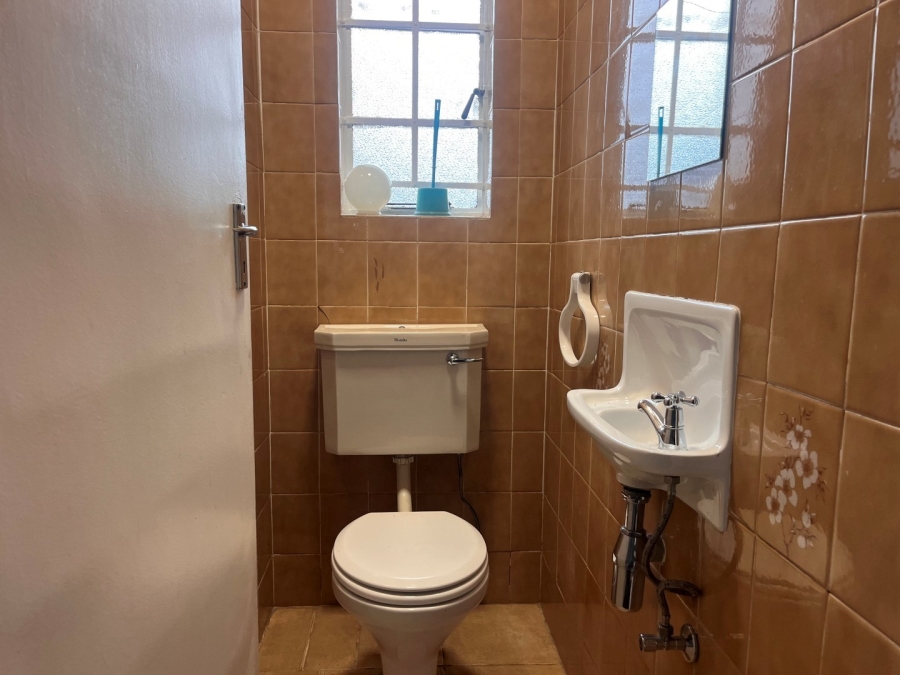 To Let 3 Bedroom Property for Rent in Sydenham Gauteng