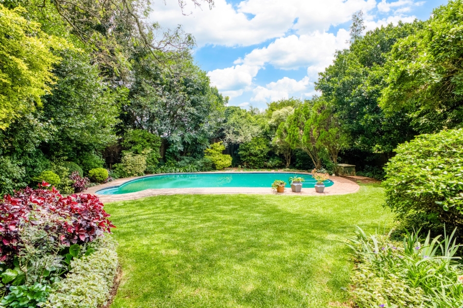 2 Bedroom Property for Sale in Forest Town Gauteng