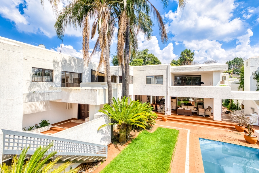 5 Bedroom Property for Sale in Oaklands Gauteng