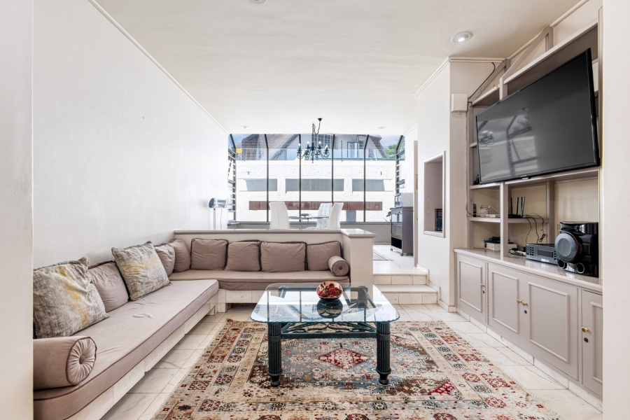 5 Bedroom Property for Sale in Oaklands Gauteng