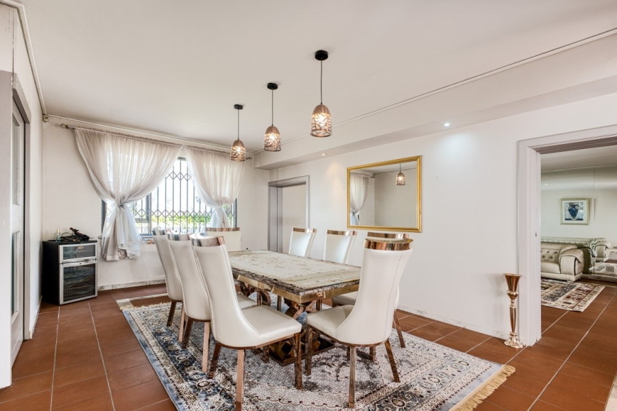 5 Bedroom Property for Sale in Oaklands Gauteng