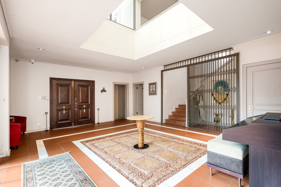 5 Bedroom Property for Sale in Oaklands Gauteng