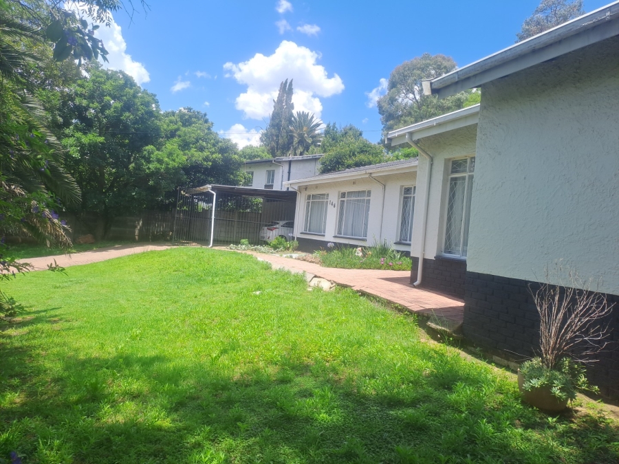 To Let 5 Bedroom Property for Rent in Lyndhurst Gauteng