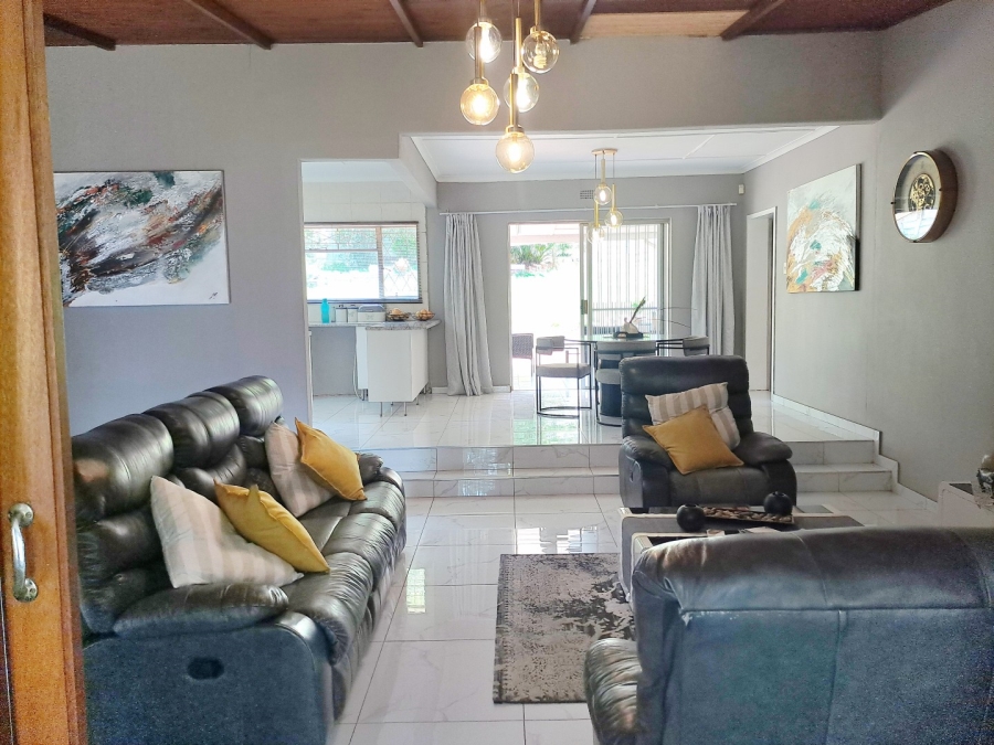 To Let 5 Bedroom Property for Rent in Lyndhurst Gauteng