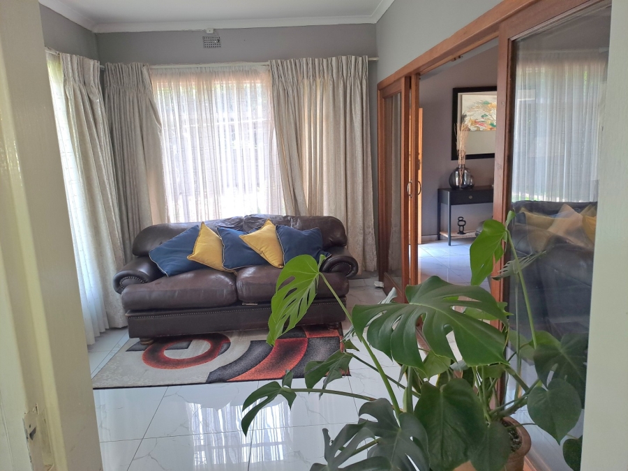 To Let 5 Bedroom Property for Rent in Lyndhurst Gauteng