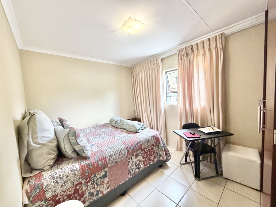 2 Bedroom Property for Sale in Kosmosdal Gauteng