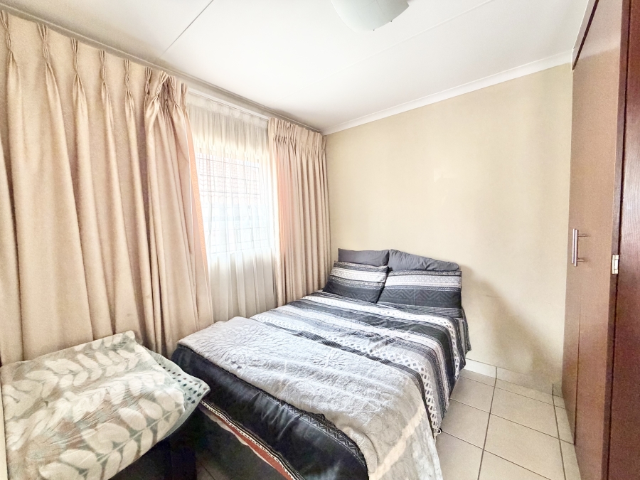 2 Bedroom Property for Sale in Kosmosdal Gauteng