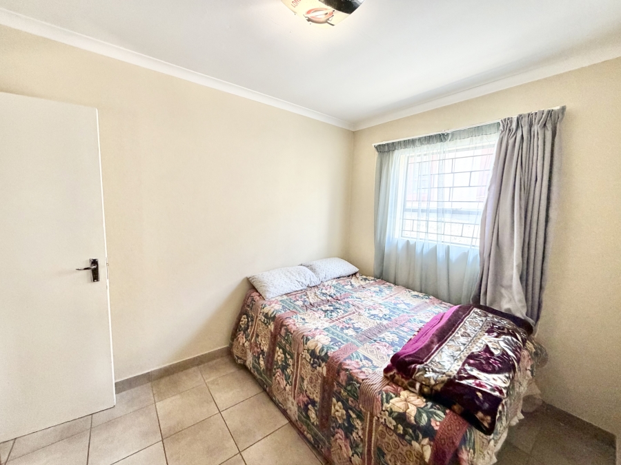 3 Bedroom Property for Sale in Kosmosdal Gauteng