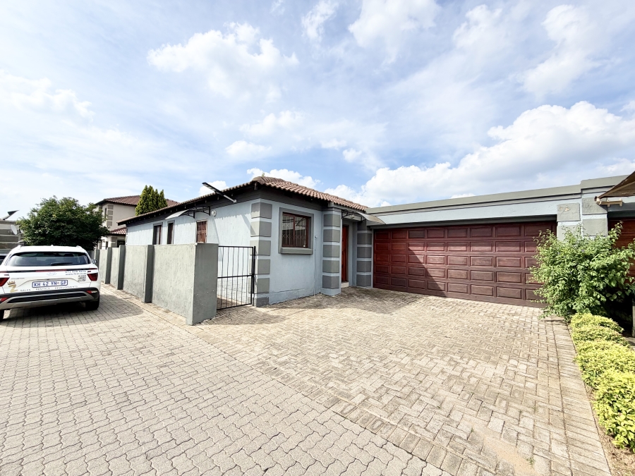 3 Bedroom Property for Sale in The Reeds Gauteng