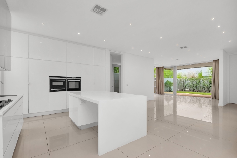 To Let 2 Bedroom Property for Rent in Morningside Gauteng