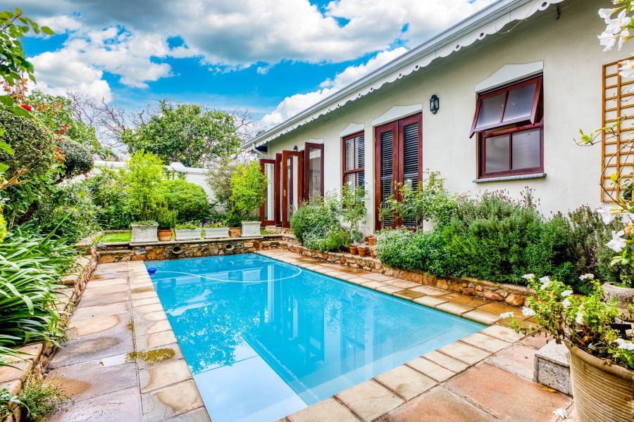 3 Bedroom Property for Sale in Linden Gauteng