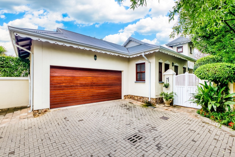 3 Bedroom Property for Sale in Linden Gauteng
