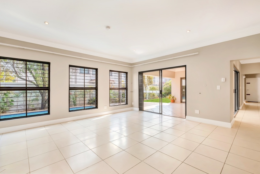 To Let 4 Bedroom Property for Rent in Morningside Gauteng