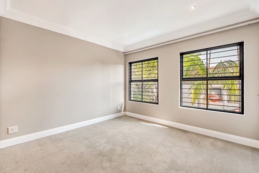 To Let 4 Bedroom Property for Rent in Morningside Gauteng