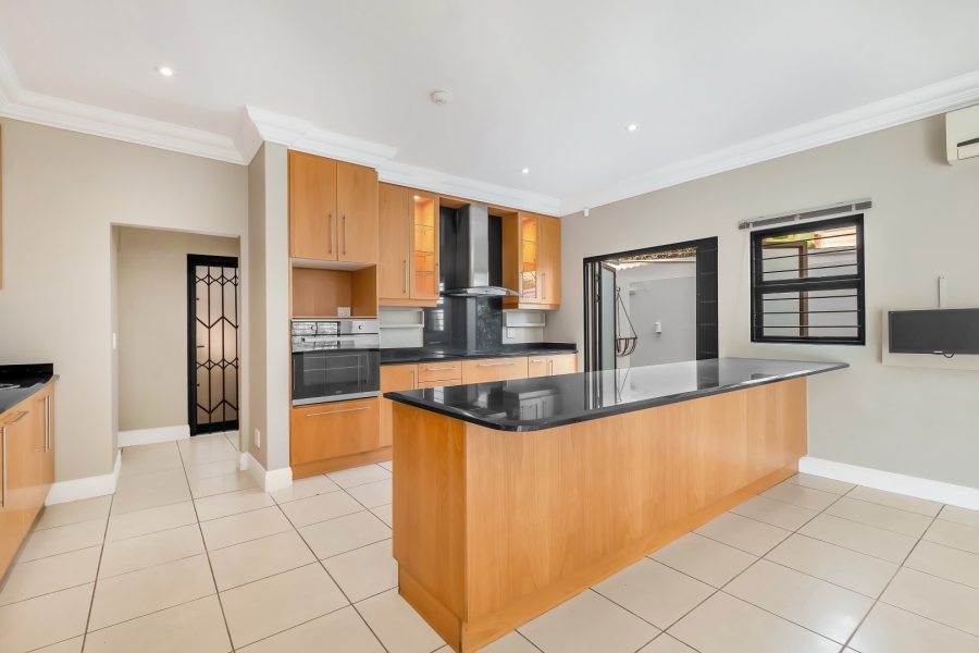 To Let 4 Bedroom Property for Rent in Morningside Gauteng