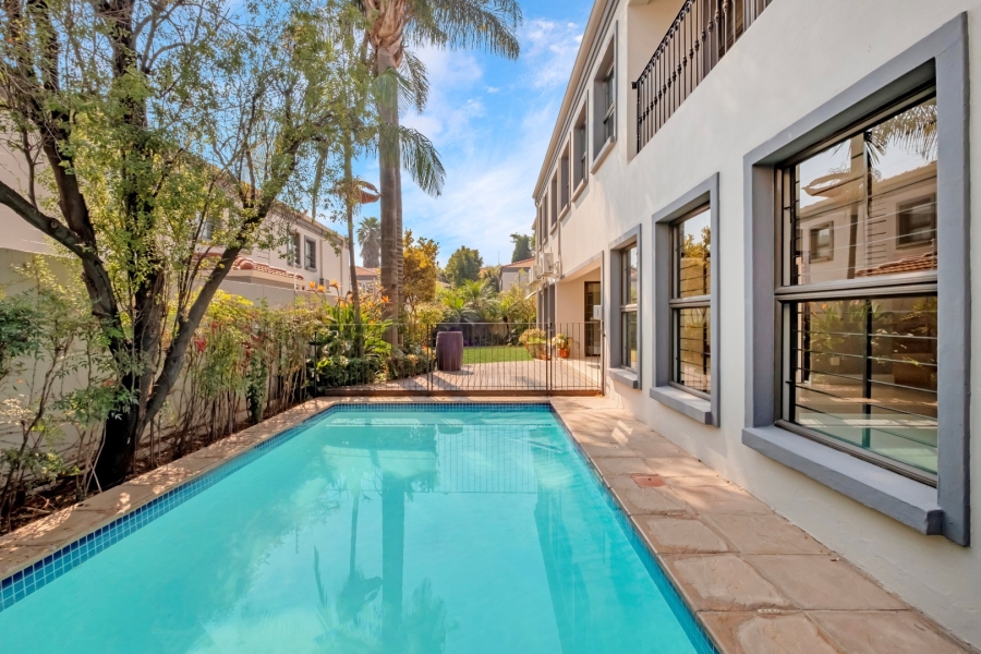 To Let 4 Bedroom Property for Rent in Morningside Gauteng