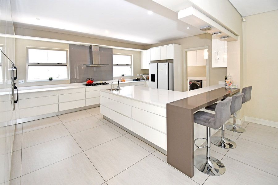 5 Bedroom Property for Sale in Morningside Gauteng