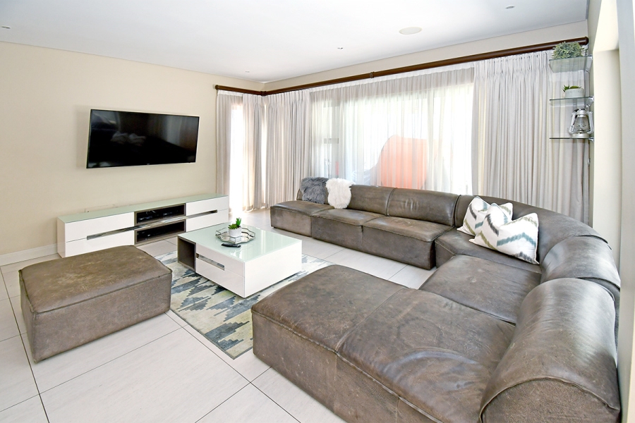 5 Bedroom Property for Sale in Morningside Gauteng