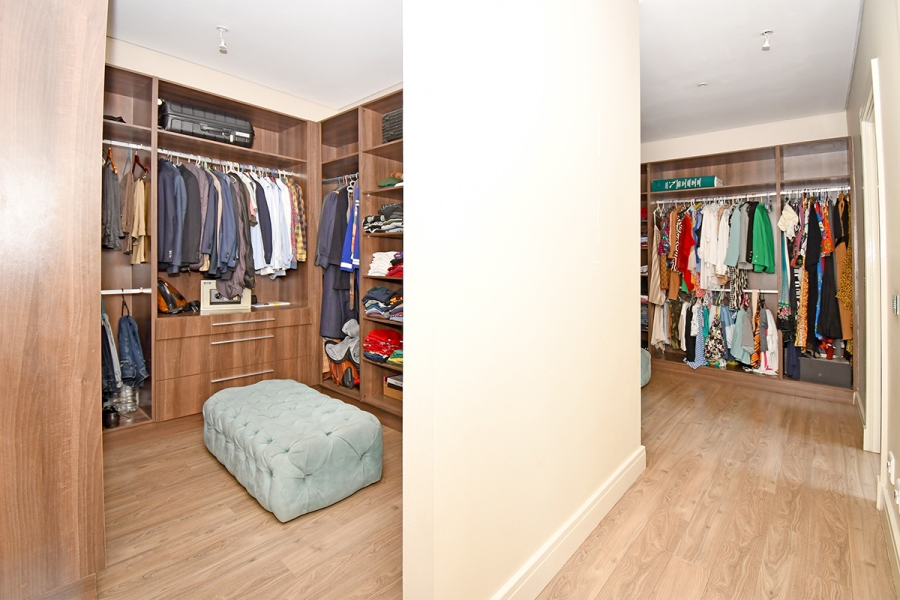 5 Bedroom Property for Sale in Morningside Gauteng