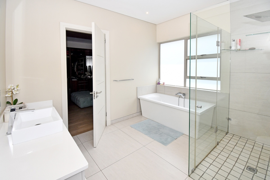 5 Bedroom Property for Sale in Morningside Gauteng