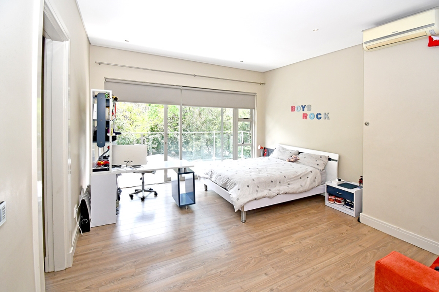 5 Bedroom Property for Sale in Morningside Gauteng