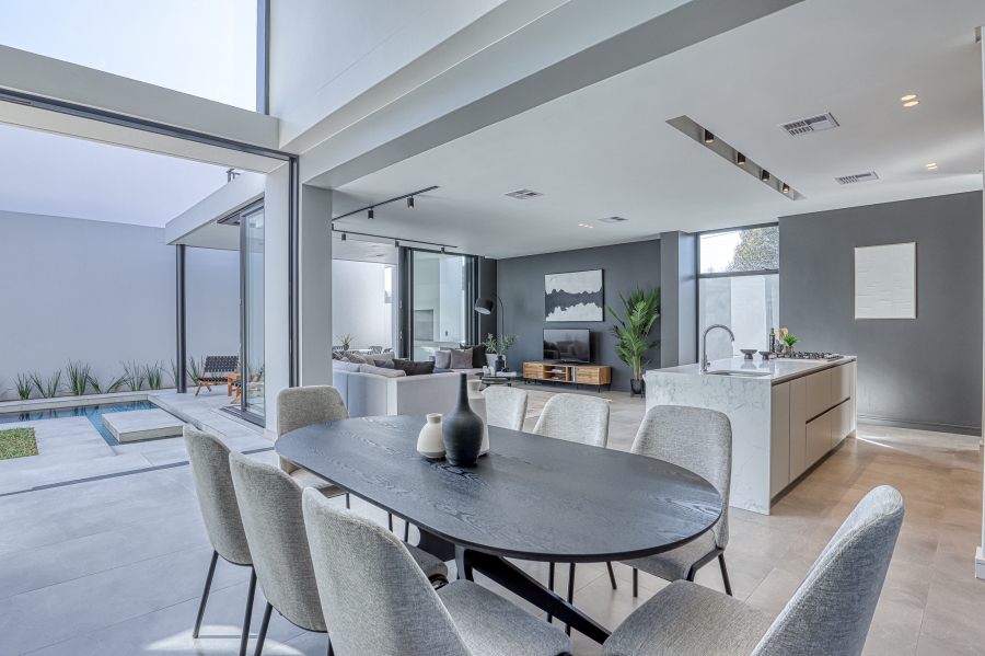 4 Bedroom Property for Sale in Atholl Gauteng