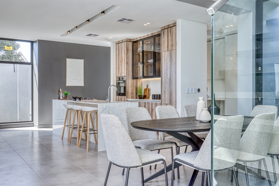 4 Bedroom Property for Sale in Atholl Gauteng