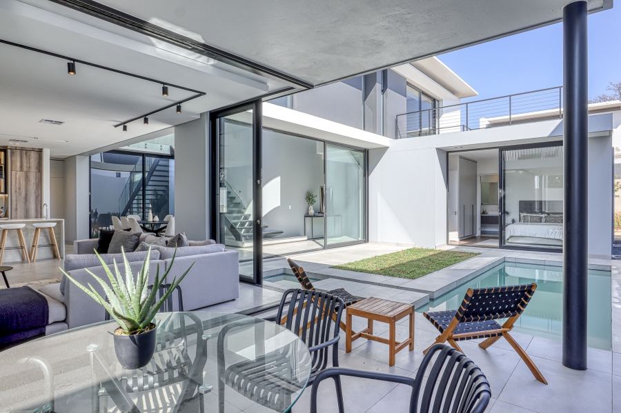 4 Bedroom Property for Sale in Atholl Gauteng