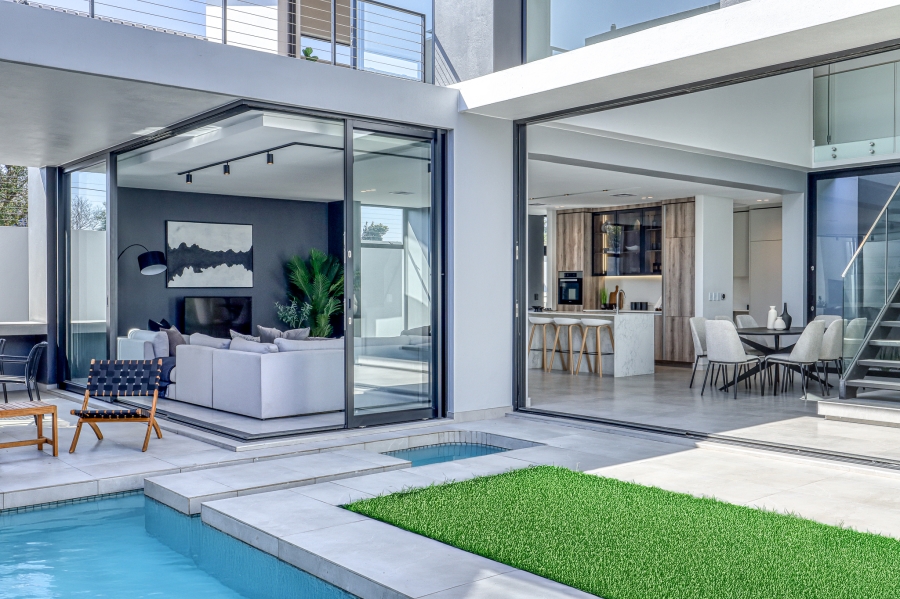 5 Bedroom Property for Sale in Atholl Gauteng