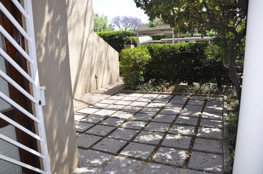 1 Bedroom Property for Sale in Parktown North Gauteng