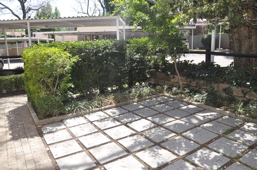 1 Bedroom Property for Sale in Parktown North Gauteng