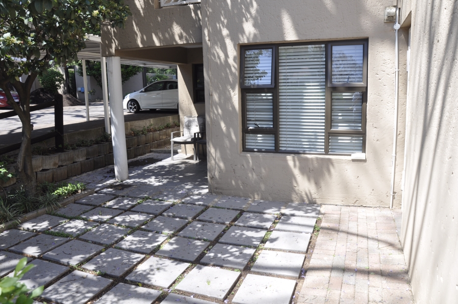 1 Bedroom Property for Sale in Parktown North Gauteng
