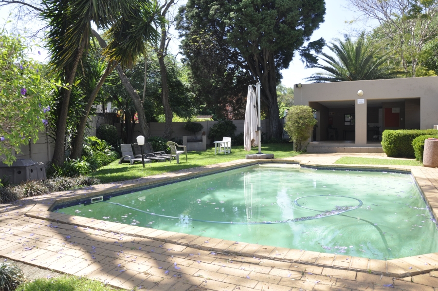 1 Bedroom Property for Sale in Parktown North Gauteng
