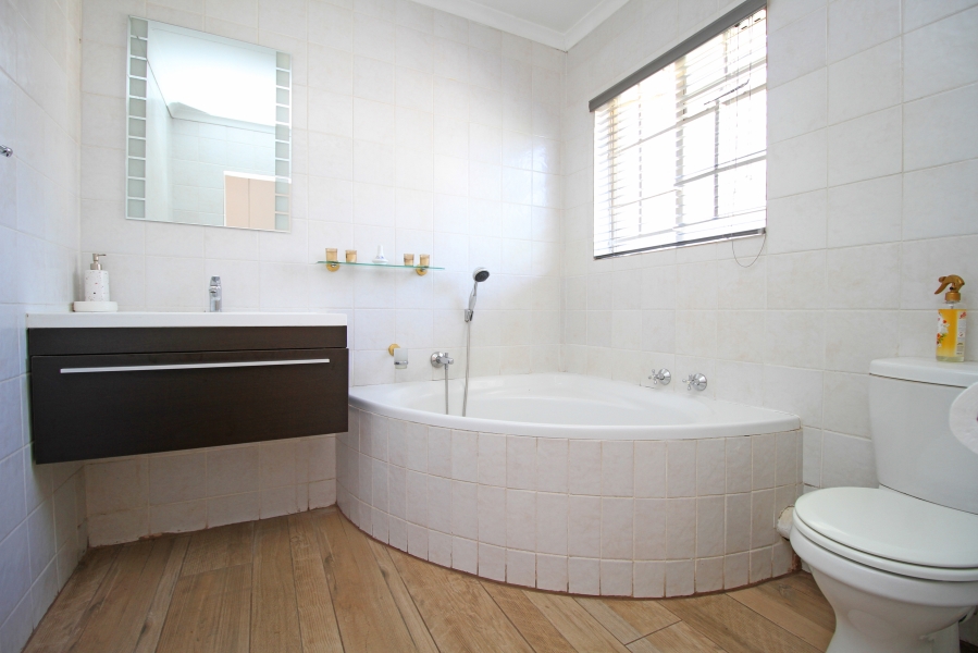 3 Bedroom Property for Sale in Kyalami Hills Gauteng