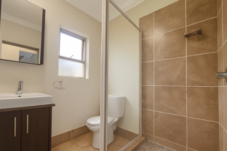 2 Bedroom Property for Sale in Lonehill Gauteng